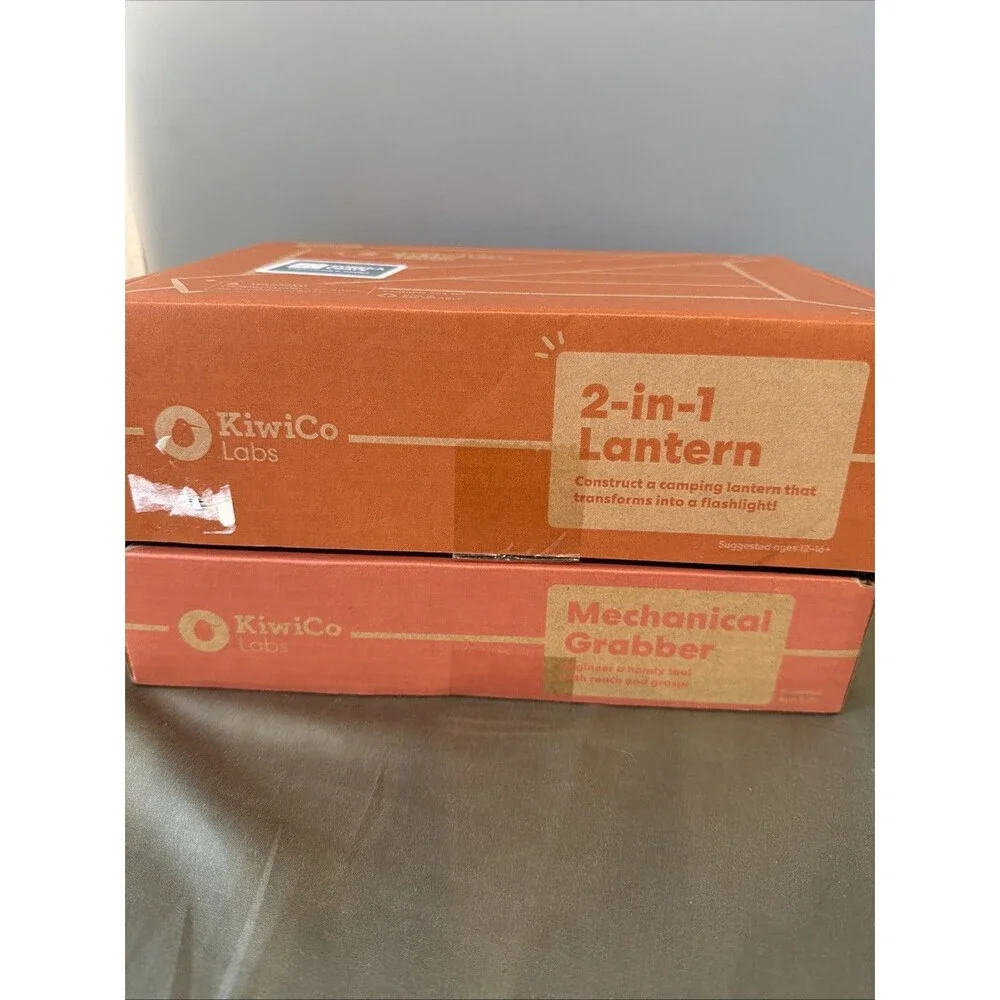 Kiwi Co Labs 2-1 Lantern & Mechanical Grabber 12+ New Eureka Crate